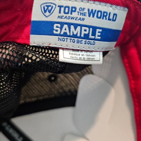 Louisville Cardinals Snapback Trucker Hat Cap Black 3D Script Embroidered TOW - Picture 8 of 9